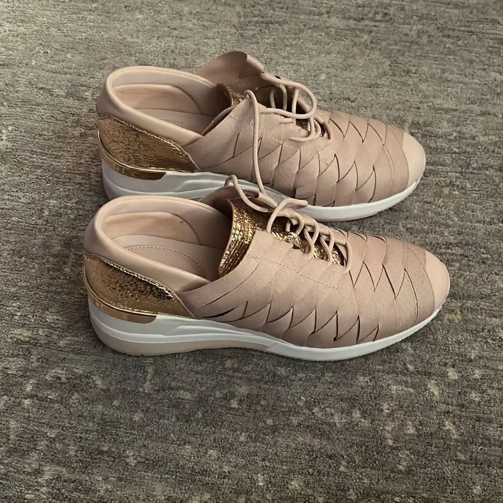Michael Kors Cydney Metallic Webbed Sneaker size  9.5